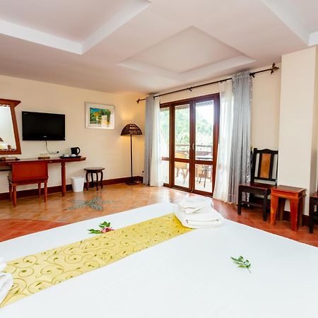 Ao Nang Bay Resort Екстер'єр фото