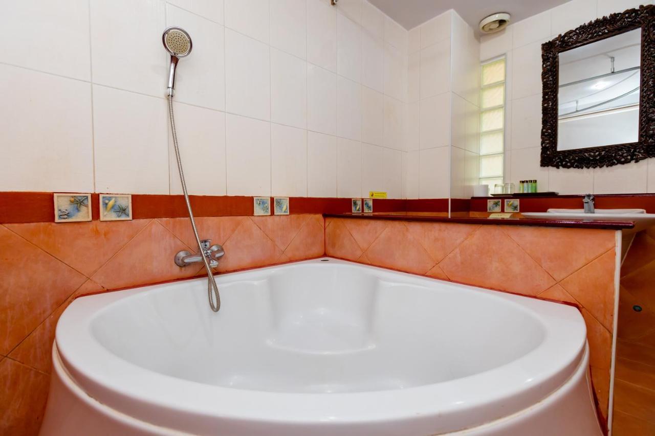 Ao Nang Bay Resort Екстер'єр фото